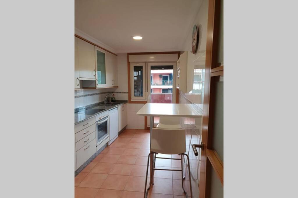 Apartamento Con Vistas Al Mar, Piscina Y Parking Apartment Санксенсо Екстериор снимка